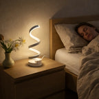 Spiral LED Tischlampe – Moderne USB-Schreibtischlampe mit Dimmfunktion